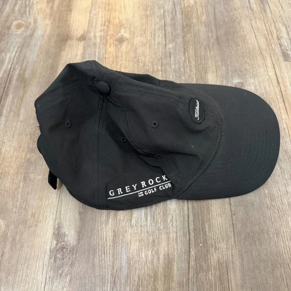 Titleist Hat Men's Black White Grey Rock Golf Club Adjustable Hook & Loop Cap - Picture 3 of 4